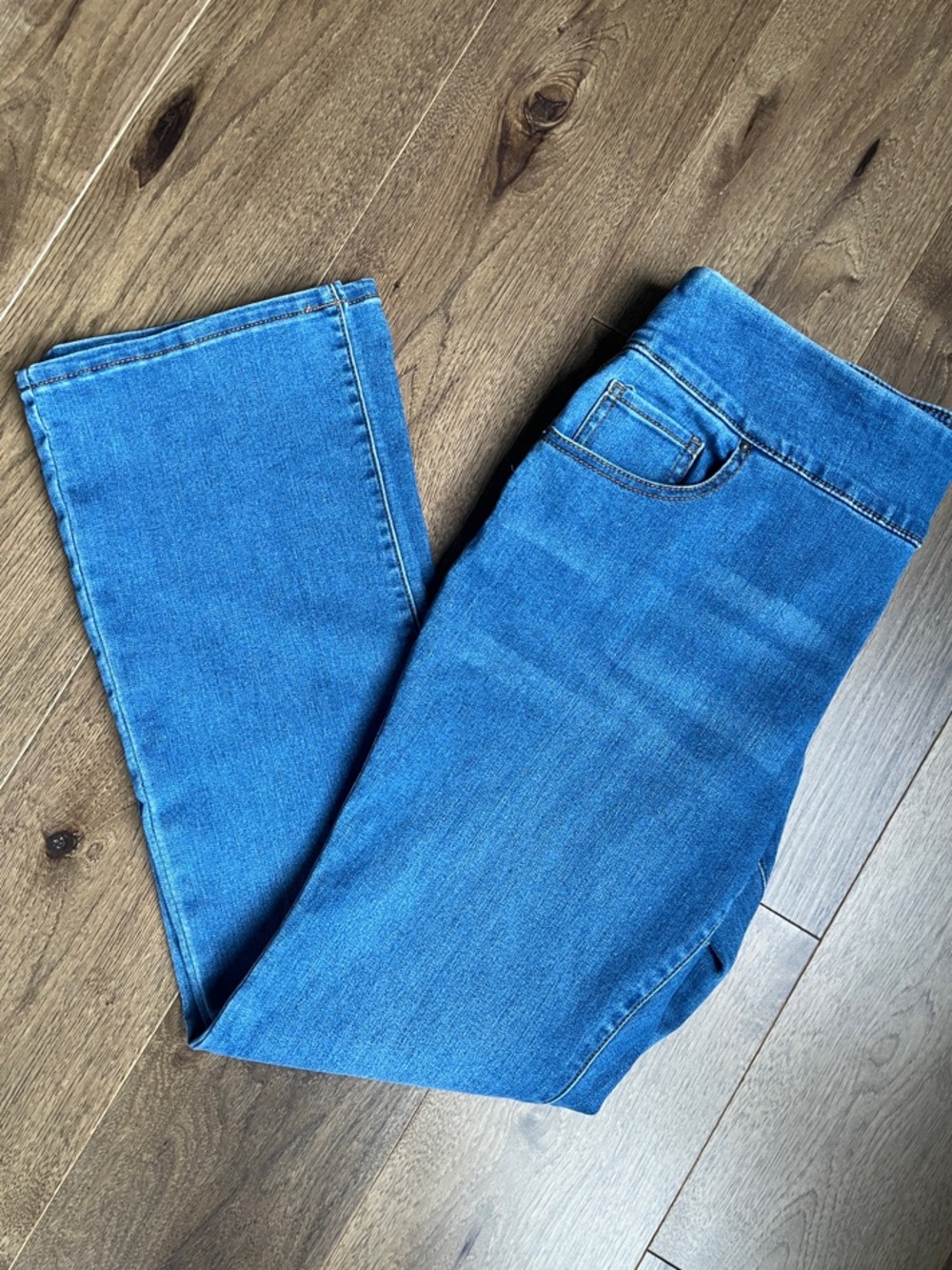 The Pioneer Woman Embroidered Pull-on Bootcut Jeans - Size L - Picture 6 of 8